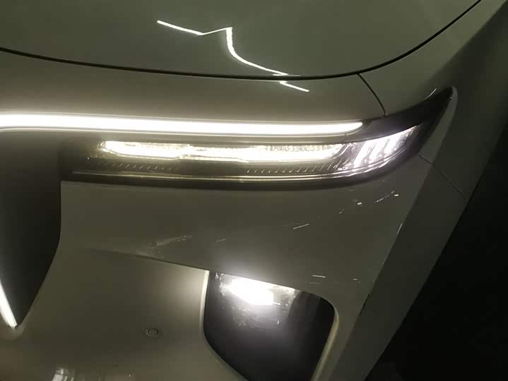 Hongqi E-HS9 2022 2022款 660km 旗畅版 六座