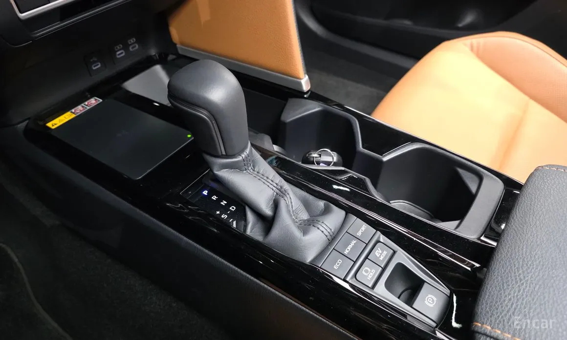 Toyota Camry 2024 2.5 XLE Premium Hybrid