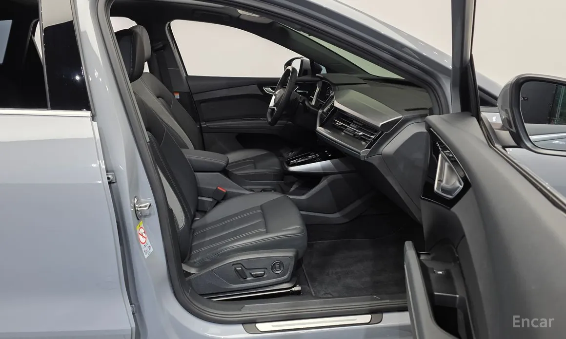 Audi Q4 e-tron 2022 40