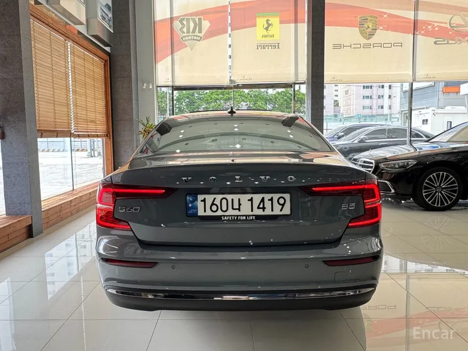 2019 Volvo S60