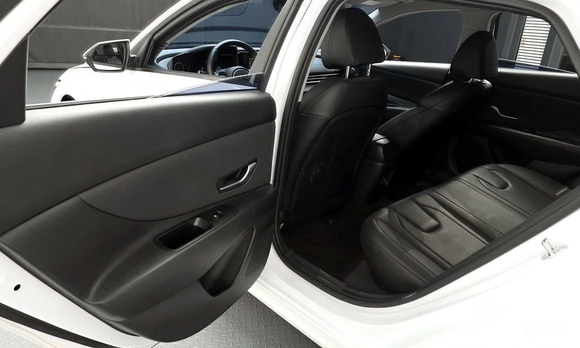 Hyundai Avante 2023 1.6 LPi (Rent car)