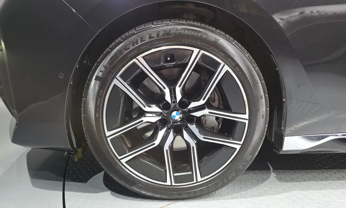 BMW 7 Series 2022 740i sDrive M Sport