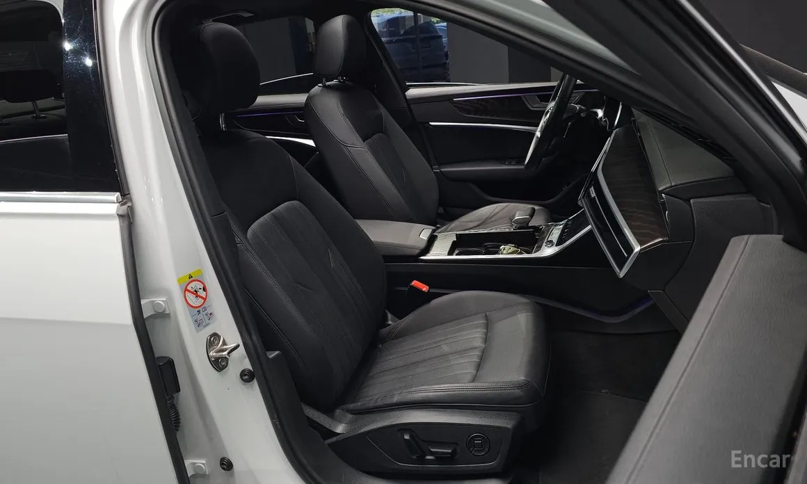 Audi A6 2019 45 TFSI Quattro Premium