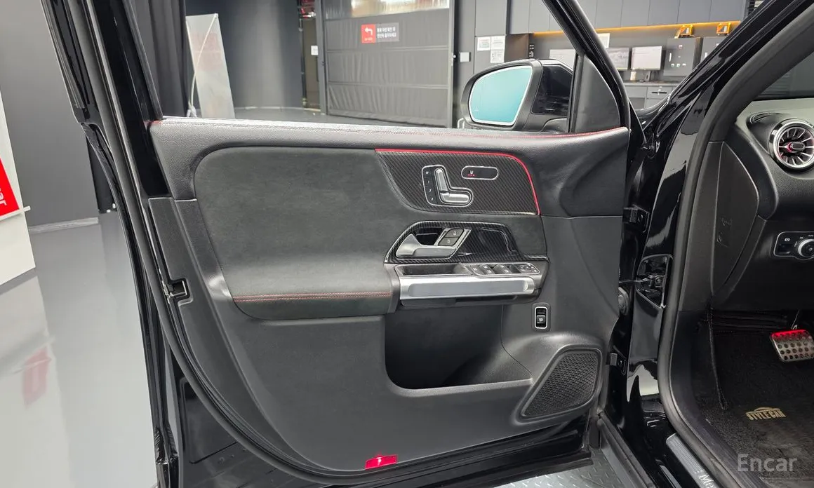 Mercedes-Benz GLB-Class 2020 GLB250 4MATIC