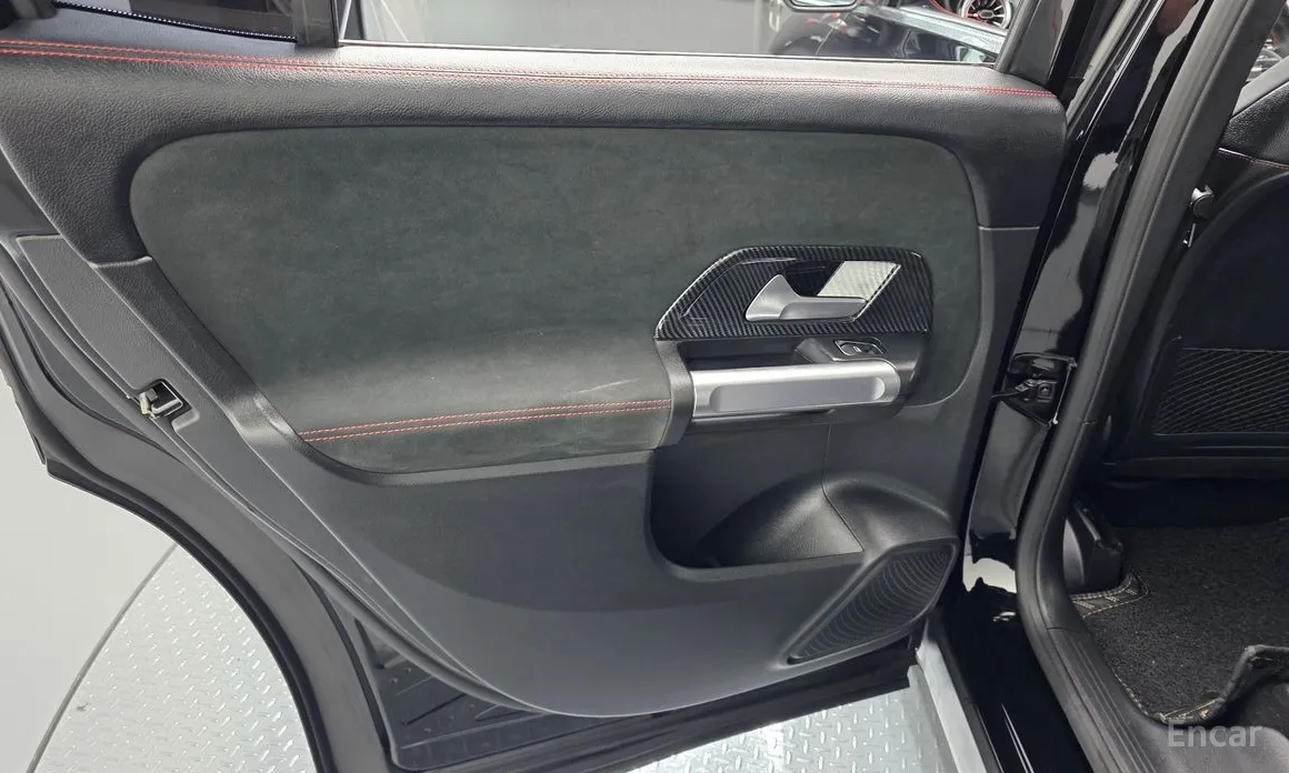 Mercedes-Benz GLB-Class 2020 GLB250 4MATIC