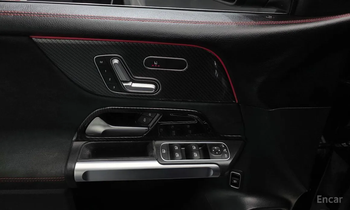 Mercedes-Benz GLB-Class 2020 GLB250 4MATIC