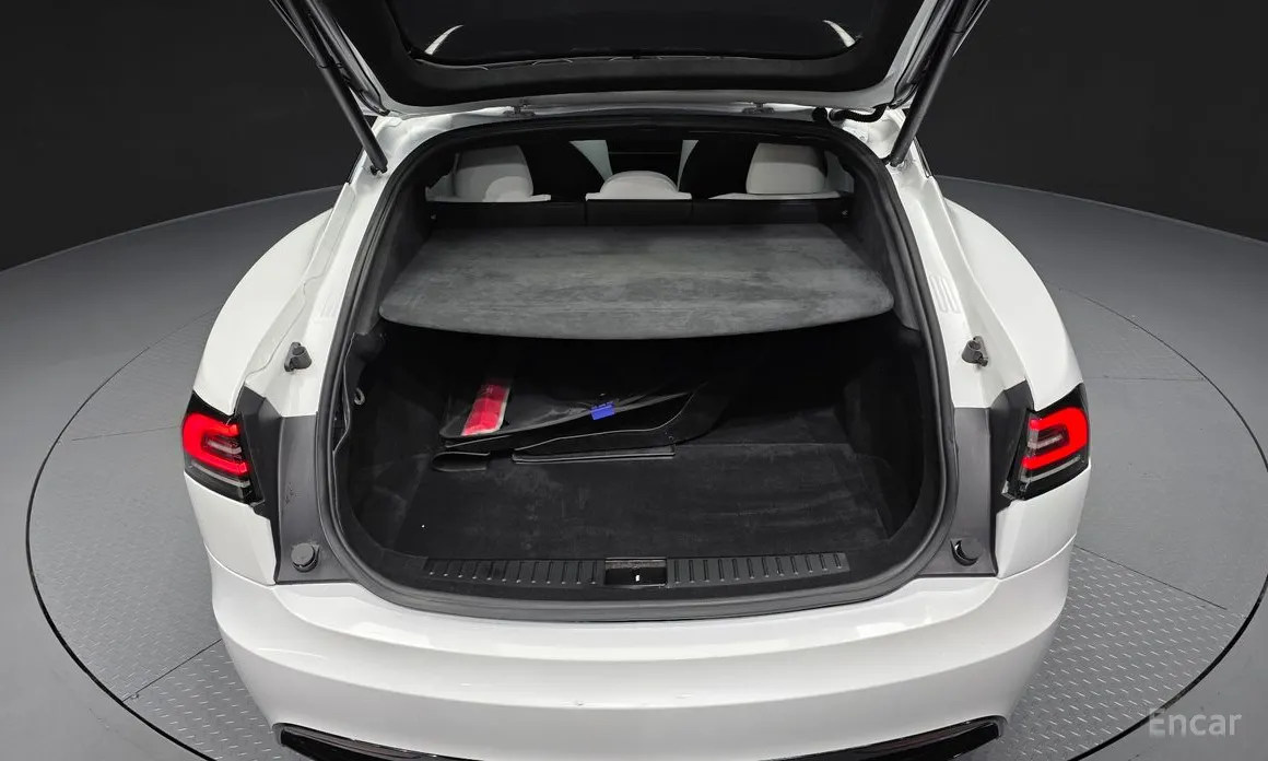 Tesla Model S 2012 Plaid