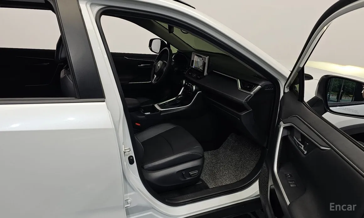 Toyota RAV4 2019 2,5 4WD Hybrid LTD