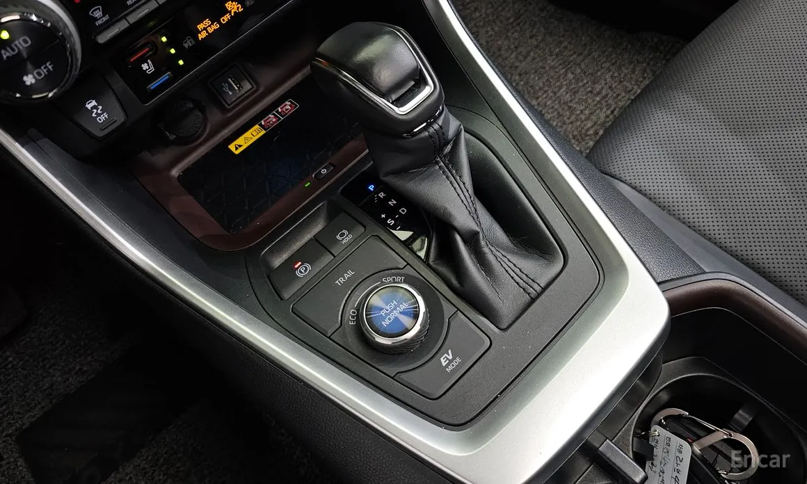 Toyota RAV4 2019 2,5 4WD Hybrid LTD