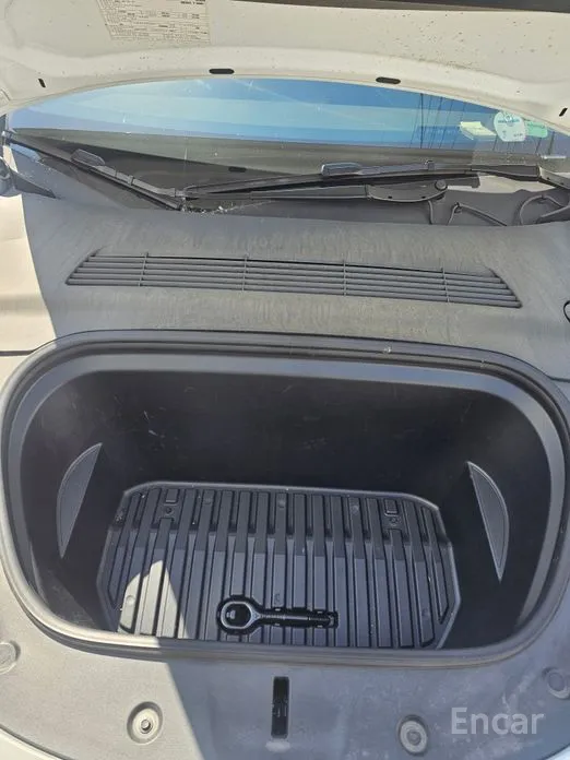 Фото 6 - Tesla Model Y