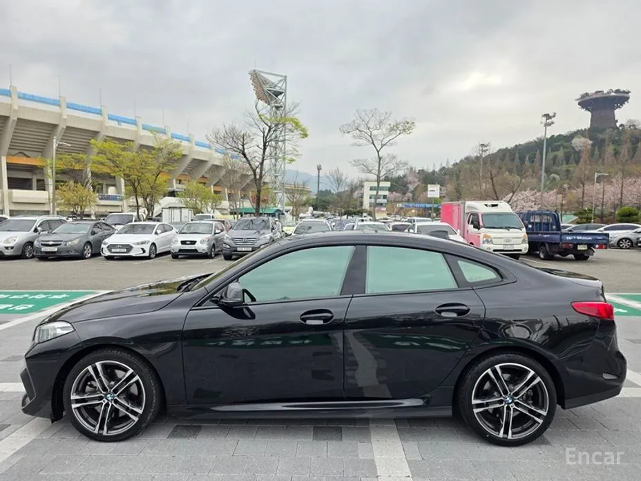 BMW 2 Series 2020 220i M Sports