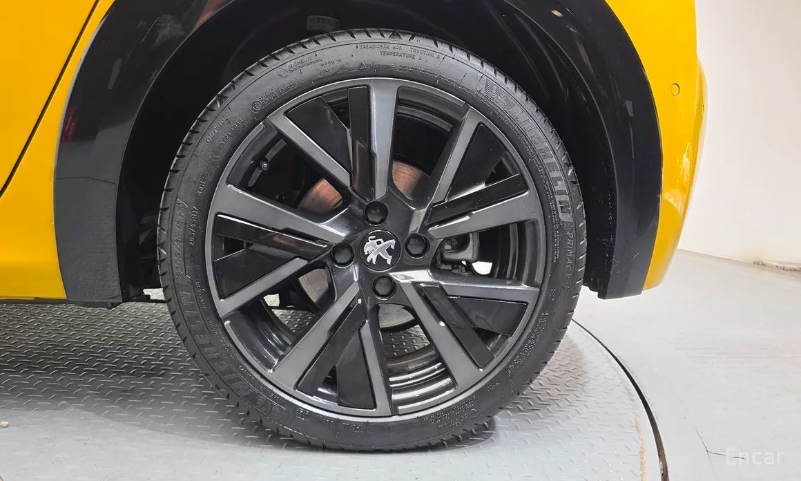 Peugeot 208 2020 GT