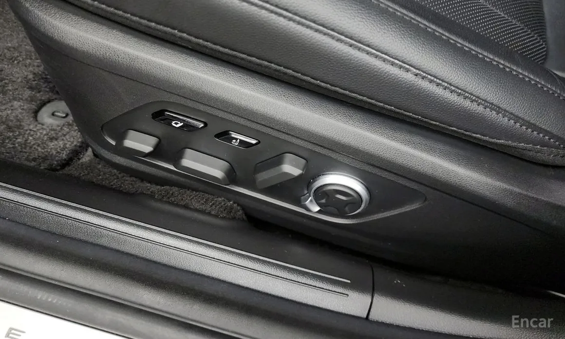 Фото 31 - Hyundai Grandeur
