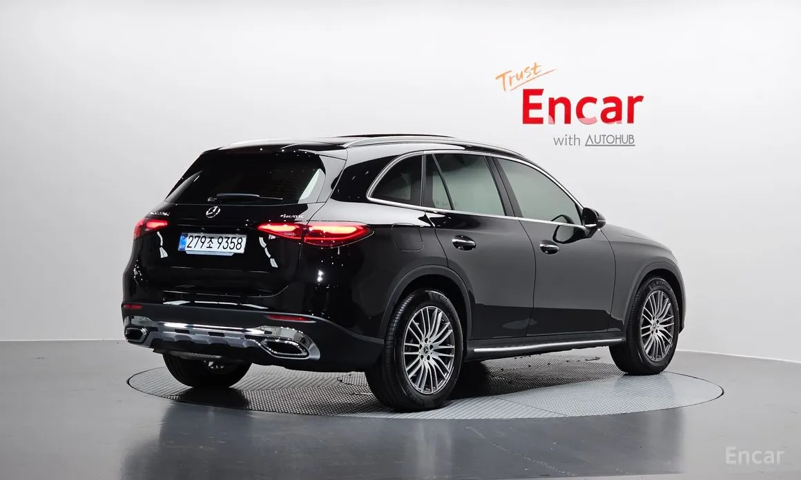 Mercedes-Benz GLC-Class 2023 GLC220 d 4MATIC