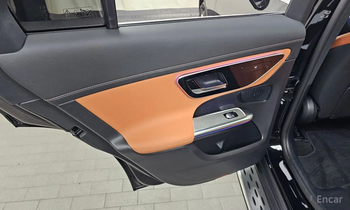 Mercedes-Benz GLC-Class 2023 GLC220 d 4MATIC