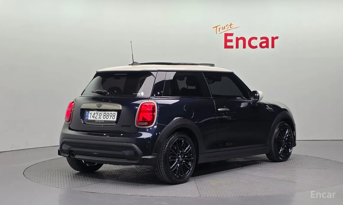 Фото 2 - Mini Cooper