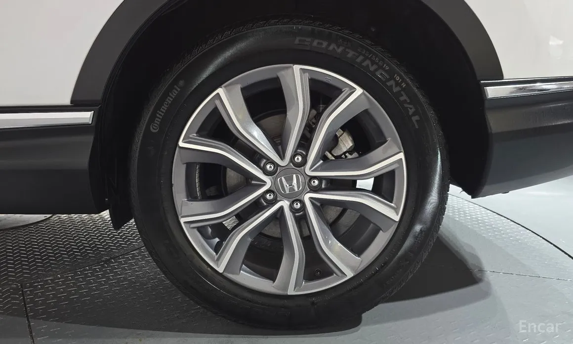 Фото 21 - Honda CR-V