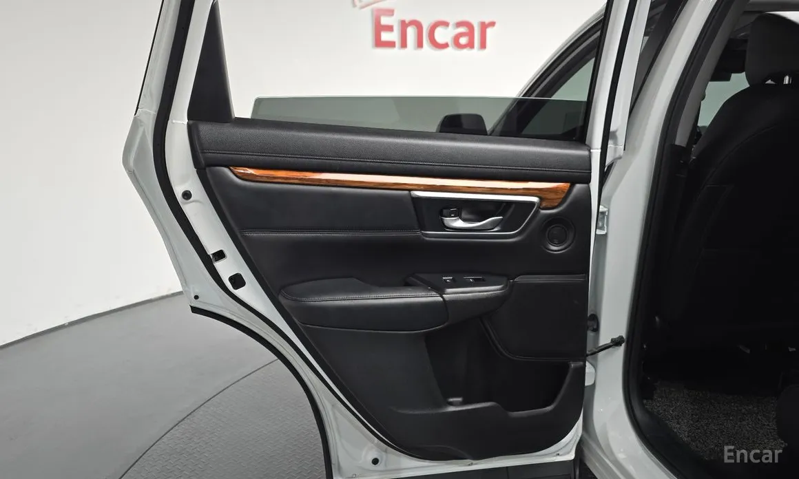 Фото 25 - Honda CR-V