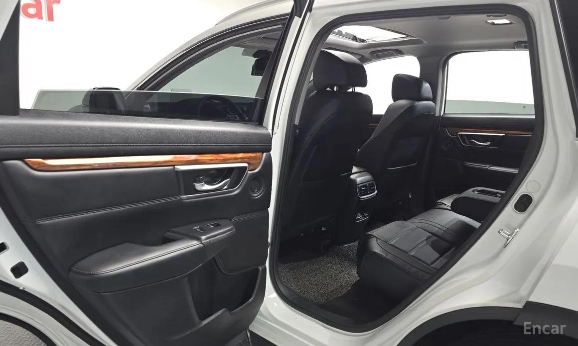 Фото 26 - Honda CR-V