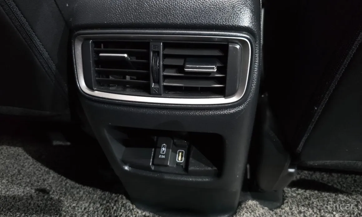 Фото 33 - Honda CR-V