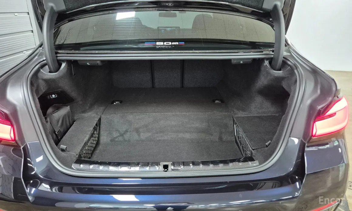 Фото 19 - BMW 5 Series