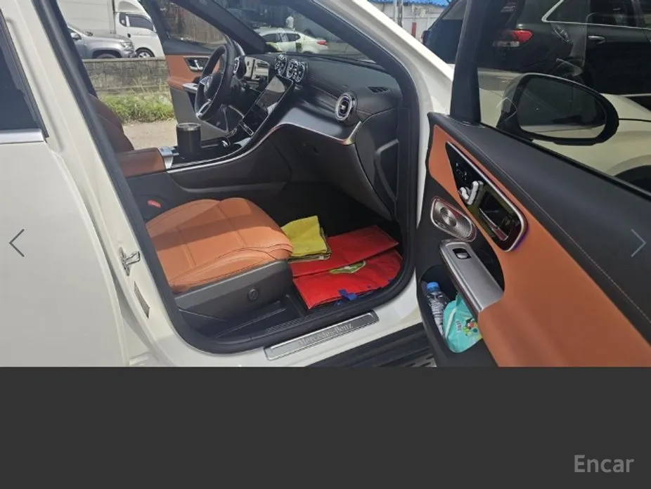 Mercedes-Benz GLC-Class 2023 GLC 300 4MATIC Avantgarde
