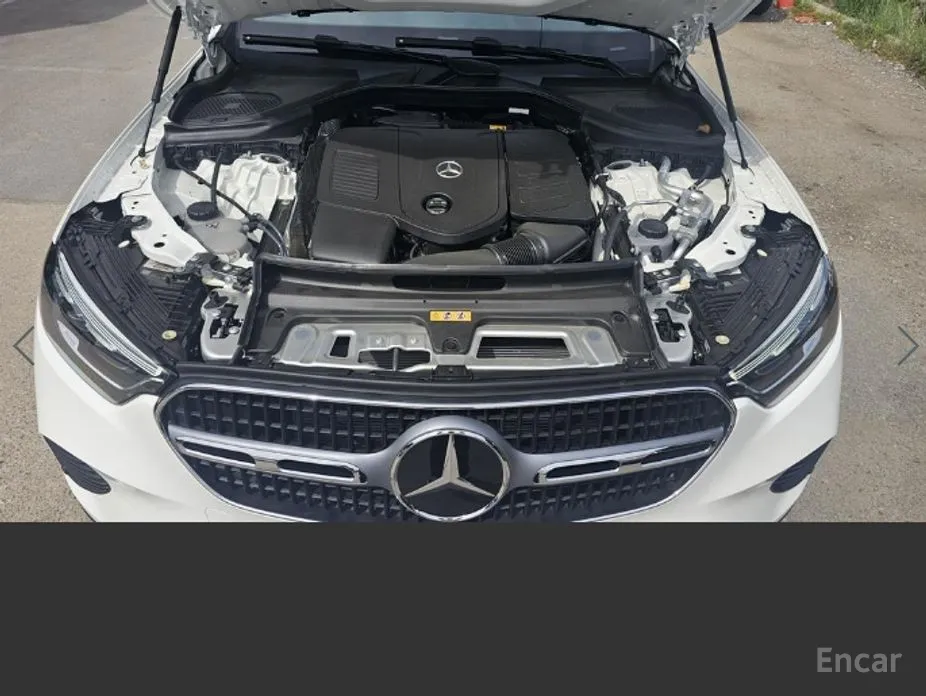 Mercedes-Benz GLC-Class 2023 GLC 300 4MATIC Avantgarde