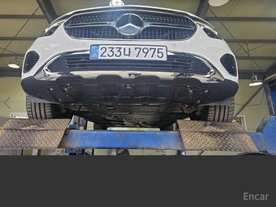 Mercedes-Benz GLC-Class 2023 GLC 300 4MATIC Avantgarde