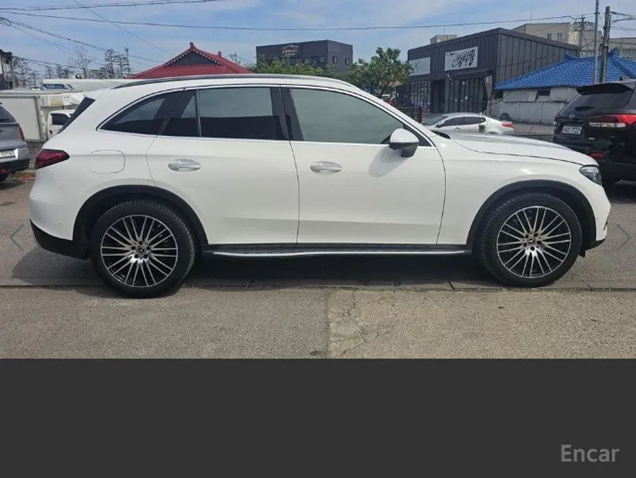 Mercedes-Benz GLC-Class 2023 GLC 300 4MATIC Avantgarde