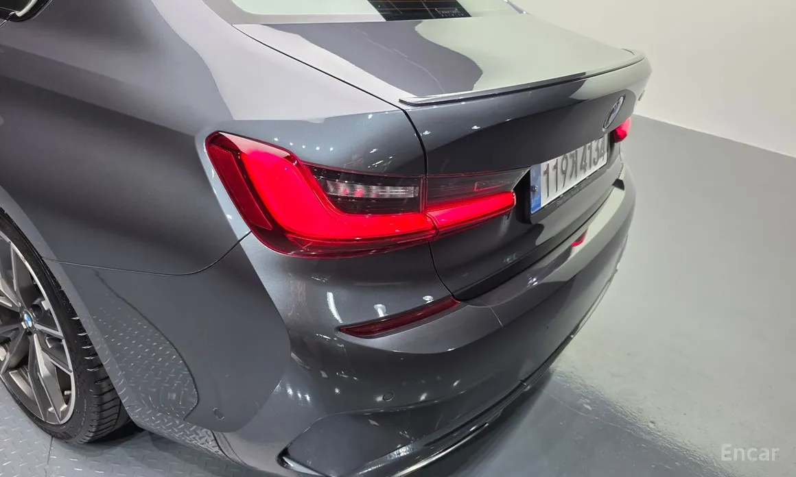 BMW 3 Series 2019 M340i Performance