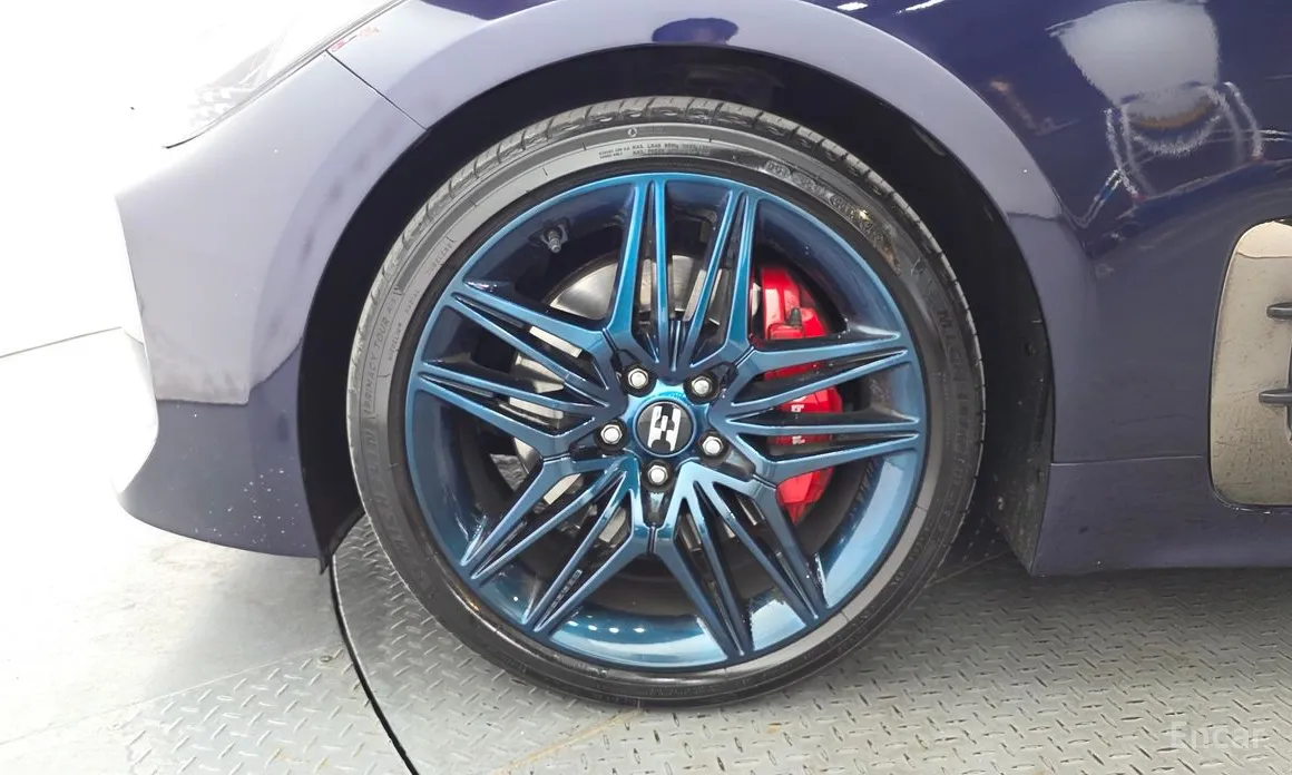 Фото 5 - Kia Stinger
