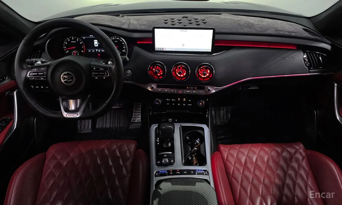 Фото 7 - Kia Stinger