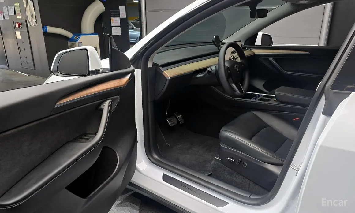 Tesla Model Y 2020 RWD