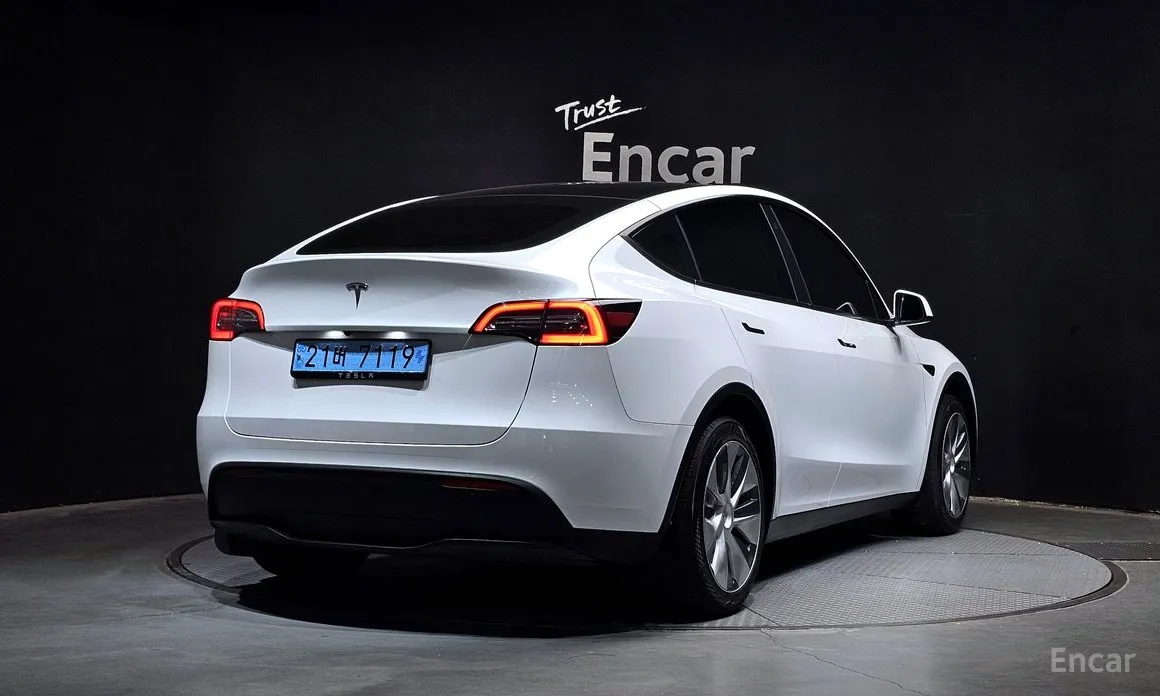 2020 Tesla Model Y