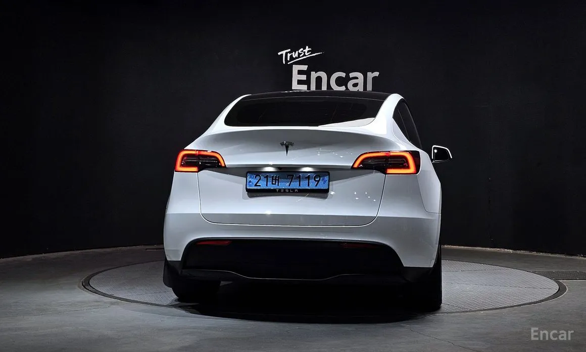 2020 Tesla Model Y