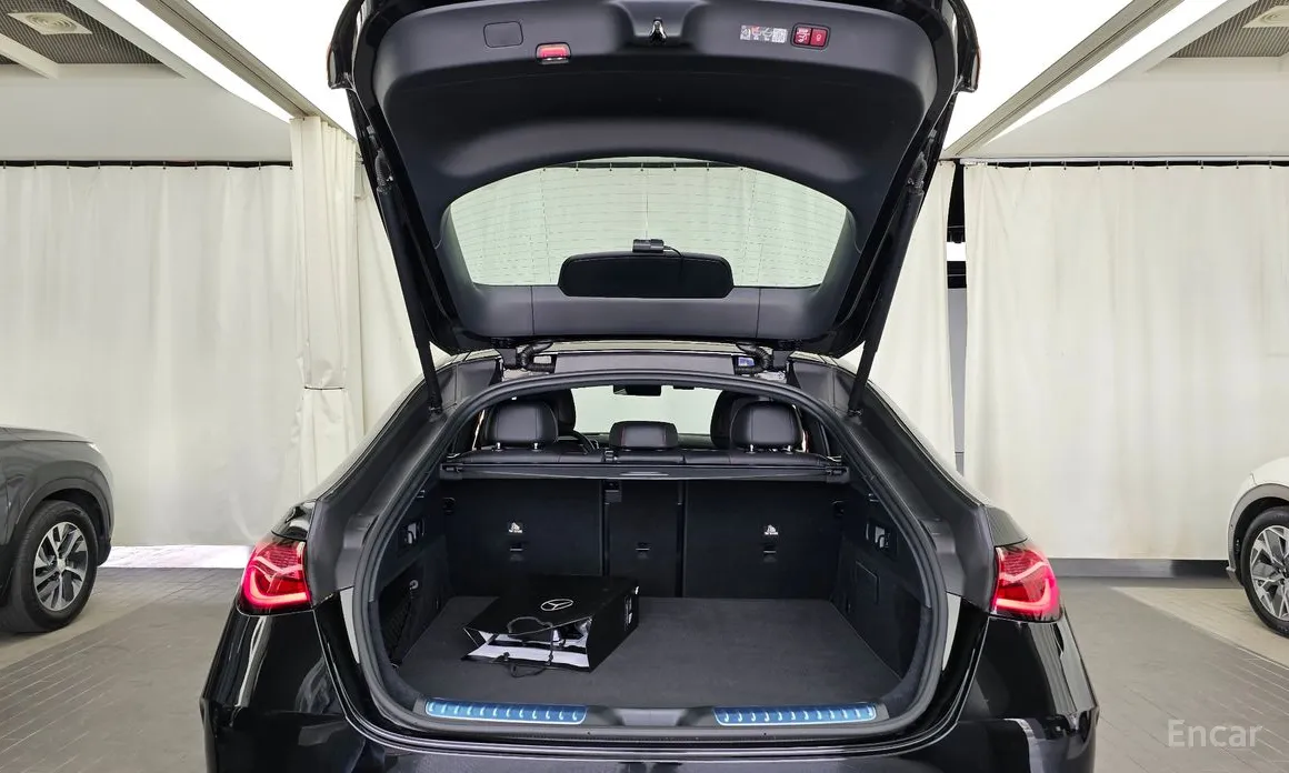Mercedes-Benz GLC-Class 2023 AMG GLC43 4MATIC Coupe