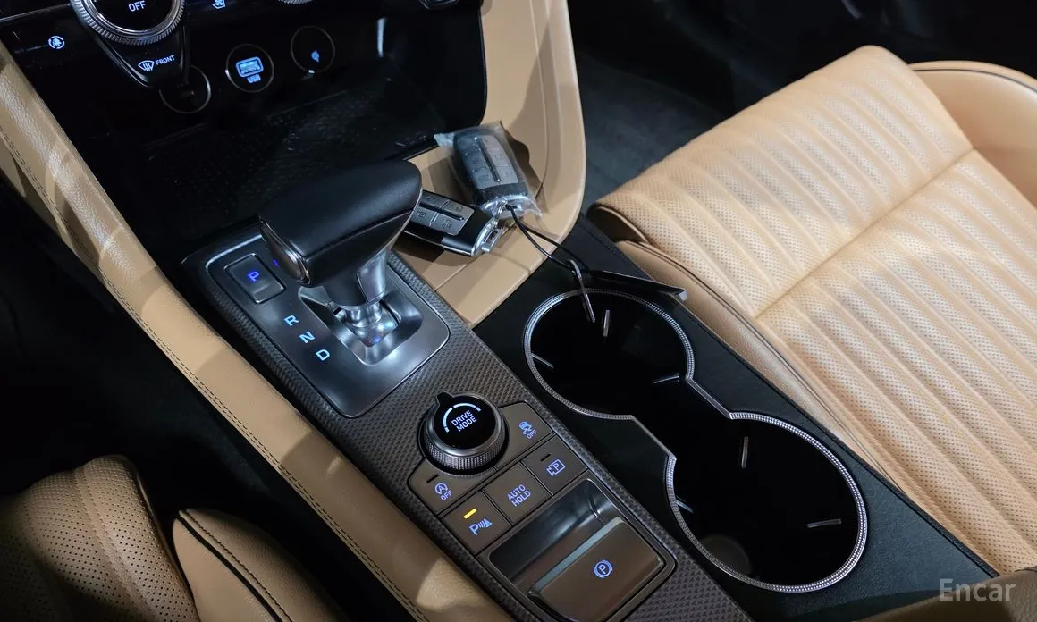 Photo 9 - Genesis G70
