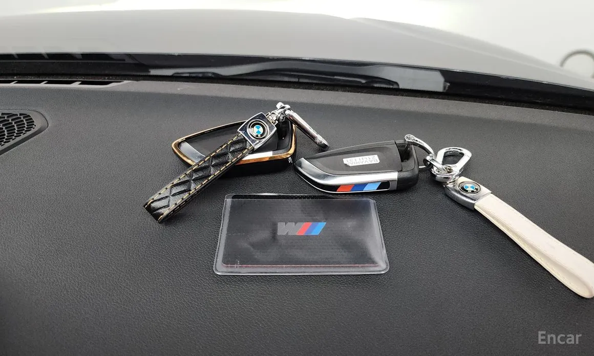 Фото 15 - BMW i4