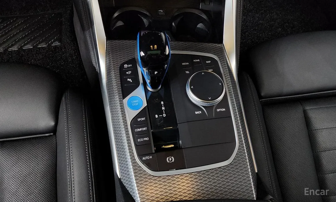 Фото 9 - BMW i4