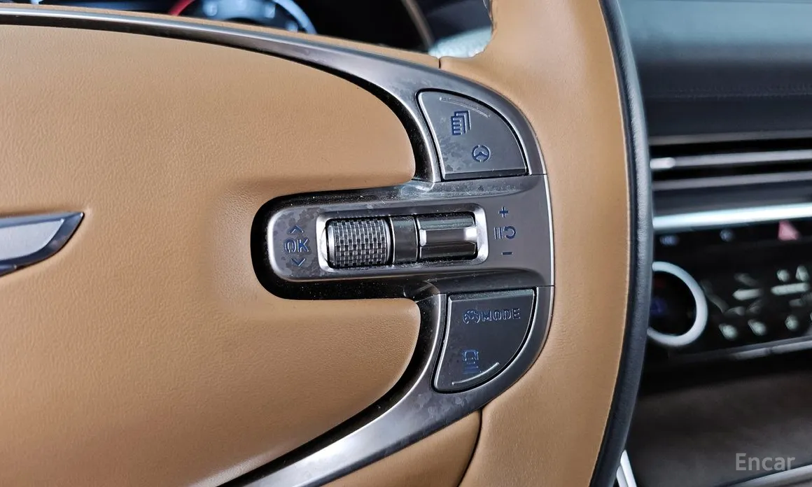 Фото 31 - Genesis GV80
