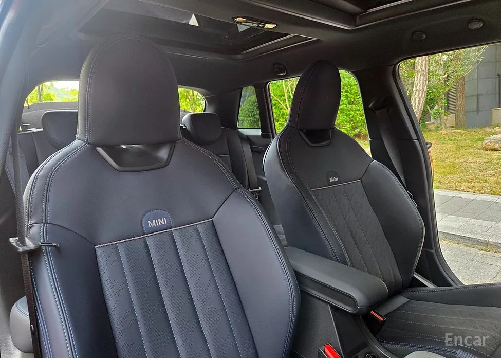 Mini Cooper 2024 5 Door Favoured