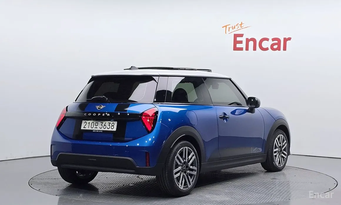 Mini Cooper 2024 Classic