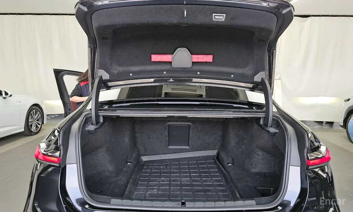 BMW 7 Series 2022 740i xDrive M Sport