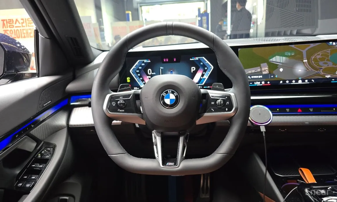 Фото 13 - BMW 5 Series