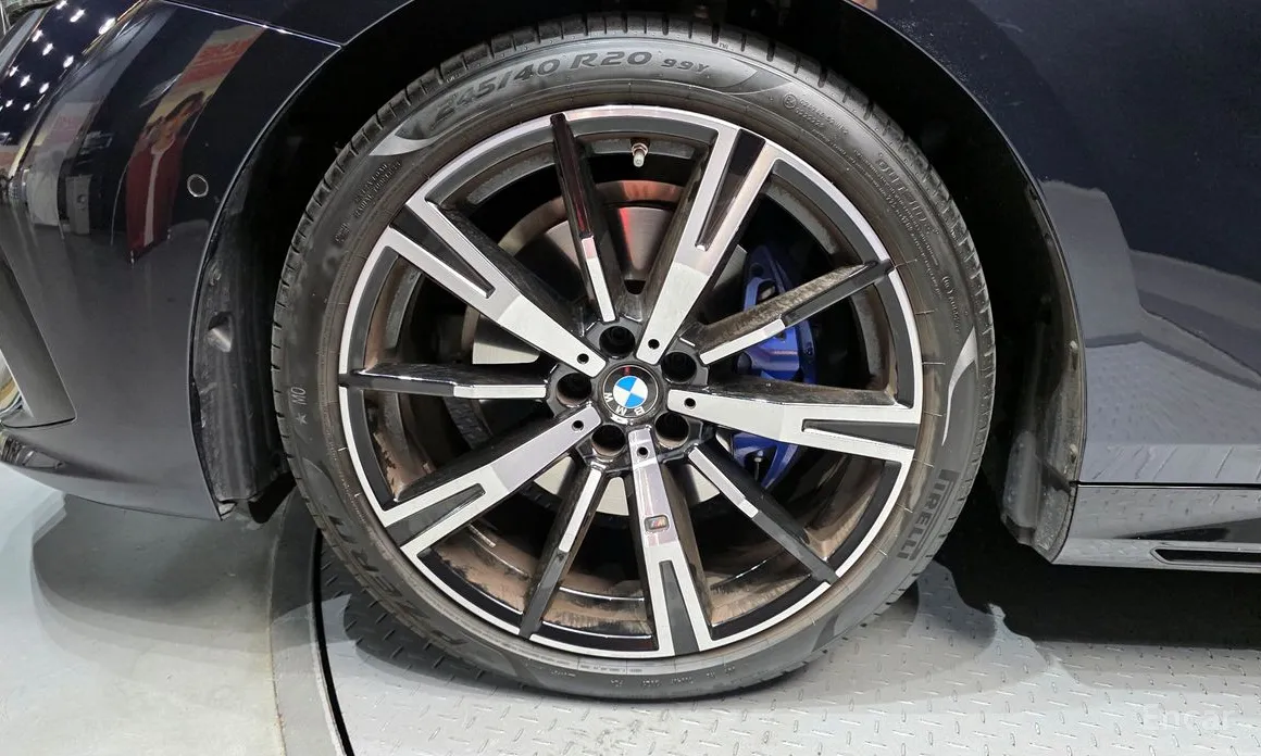Фото 5 - BMW 5 Series