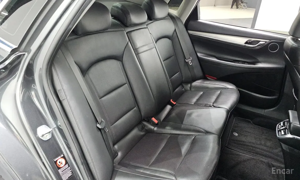 Фото 10 - Hyundai Grandeur