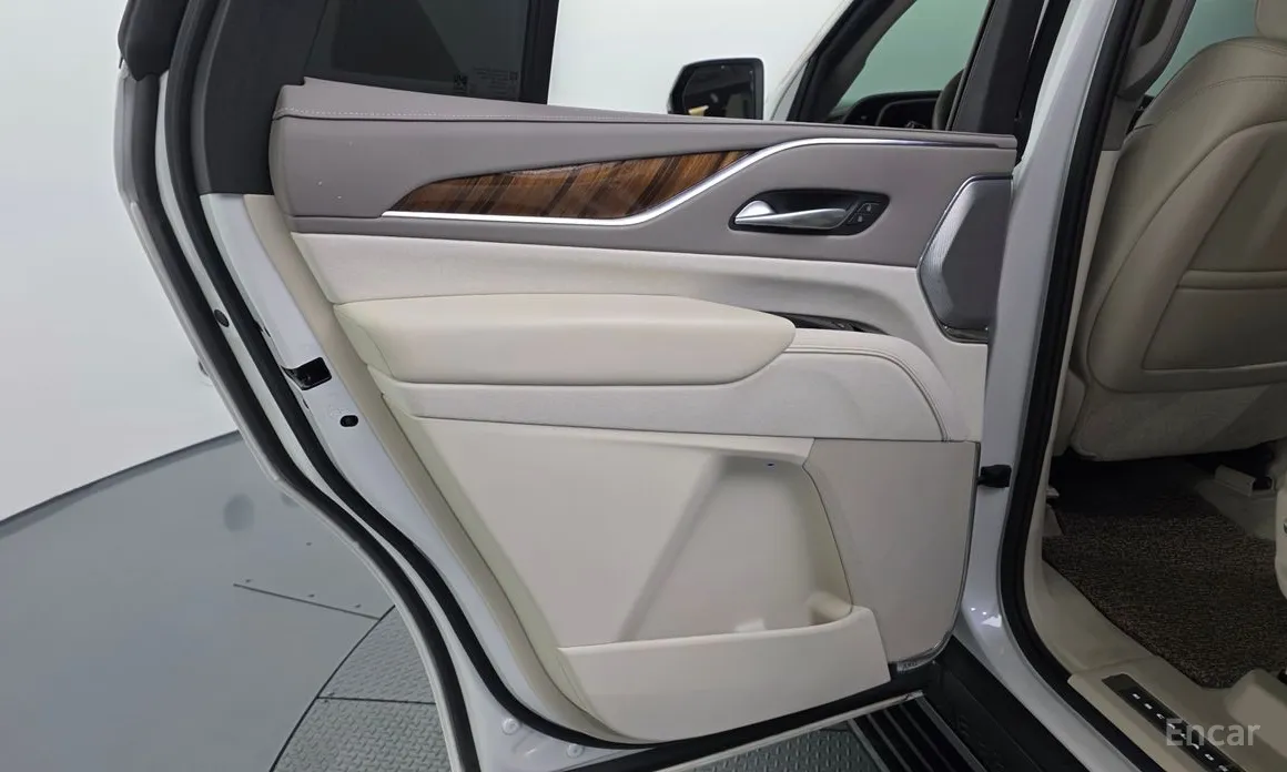 Cadillac Escalade 2021 6.2