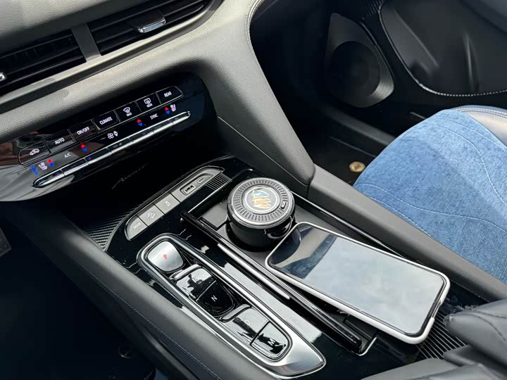 Buick Enclave 2022 2022款 652T 四驱尊享旗舰型 6座