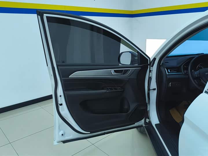 Фото 7 - Haval M6