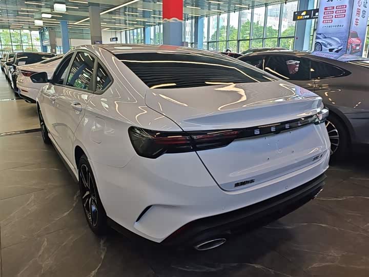 Фото 5 - Geely Binrui